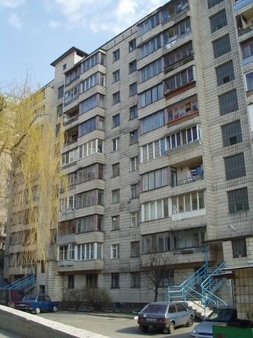 Киев, Дмитриевская ул., 96-98