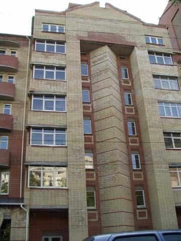 Киев, Дмитриевская ул., 21Б