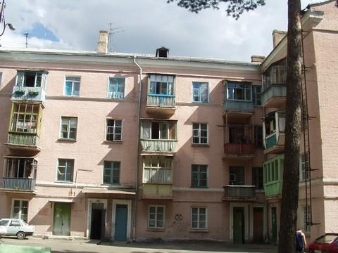 Киев, Днепроводская ул., 13/1