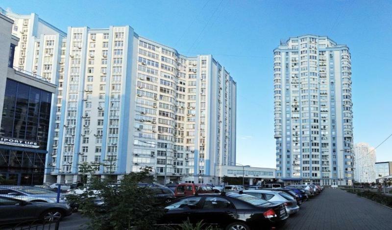 Оренда 1-кімнатної квартири 49 м², Дніпровська наб., 26