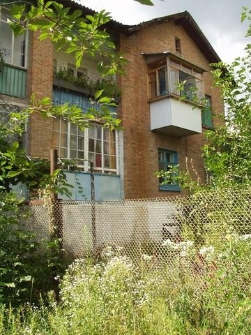 Київ, Джерельна вул., 3