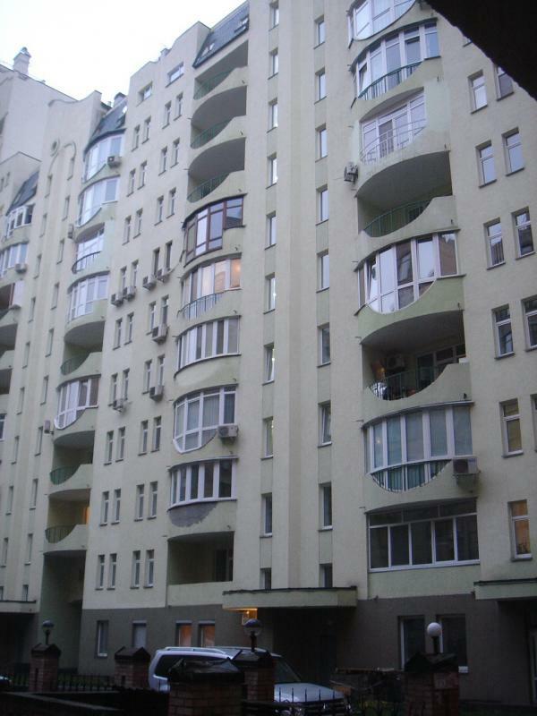 Київ, Дмитриевская вул., 56А