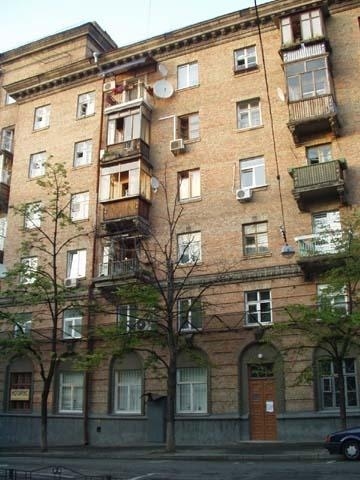 Киев, Дарвина ул., 1