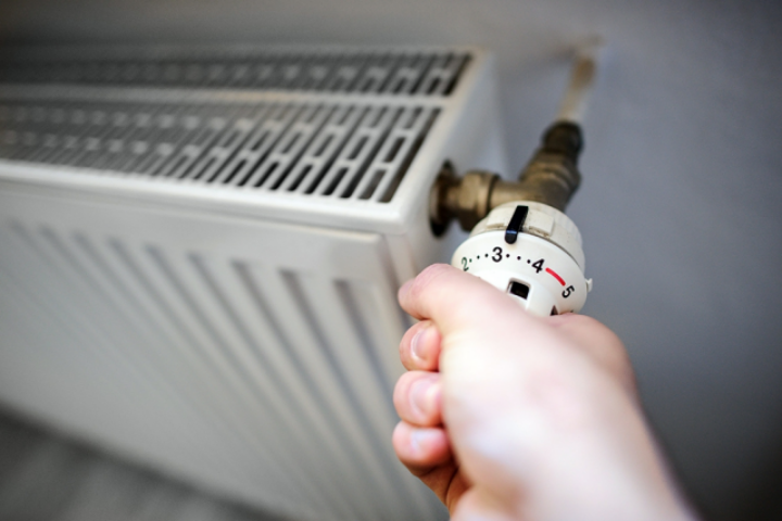 Сколько можно сэкономить на оплате тепла после установки в доме общедомового теплосчетчика