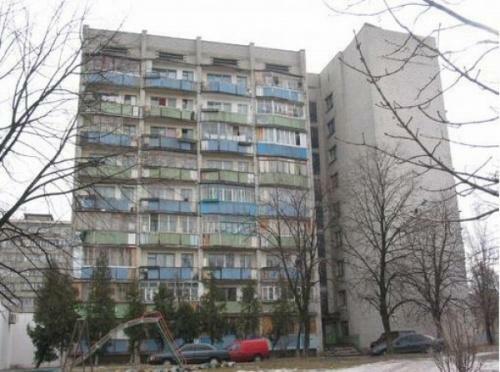 Київ, Івана Виговського вул., 24А