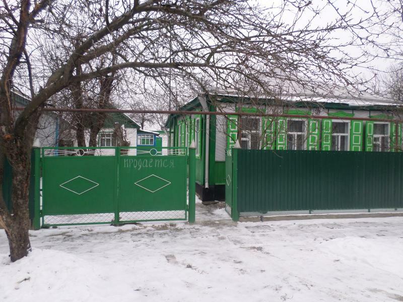Луганская обл., Меловский район, пгт Меловое, Железнодорожная ул., 26
