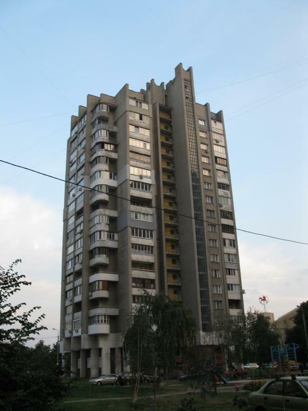 Киев, Дарницкий бул., 1А