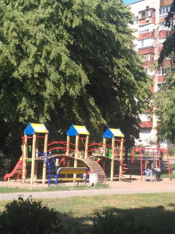 Київ, Двінська вул., 1А