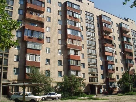 Київ, Двінська вул., 1А