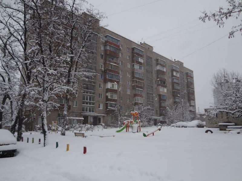 Київ, Двінська вул., 1А