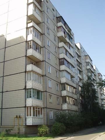 Киев, Двинская ул., 4