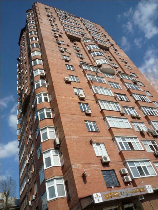 Киев, Дмитриевская ул., 17А