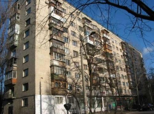 Київ, Марії Капніст вул., 10А