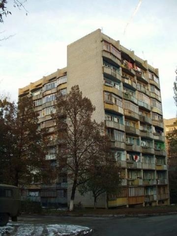 Киев, Митрофана Довнар-Запольского ул., 8А