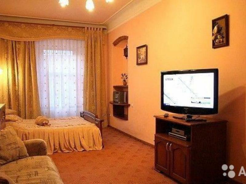 Продаж 3-кімнатної квартири 65 м², Гвардійців-Широнінців вул., 73