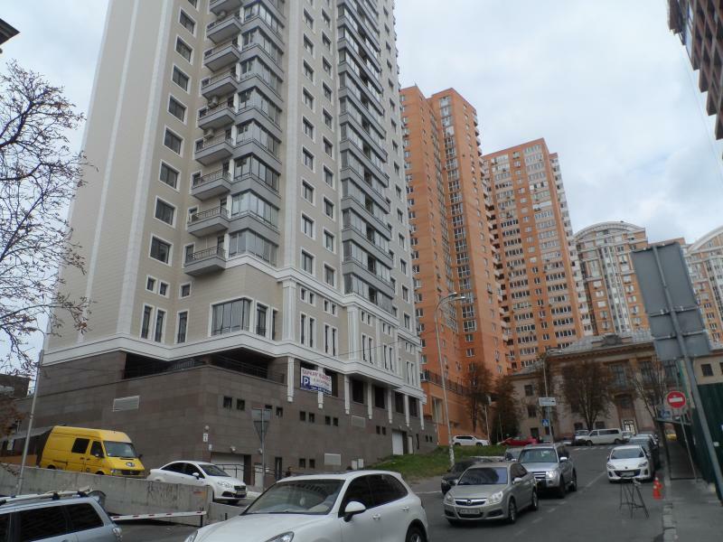 Київ, Ділова вул., 14а