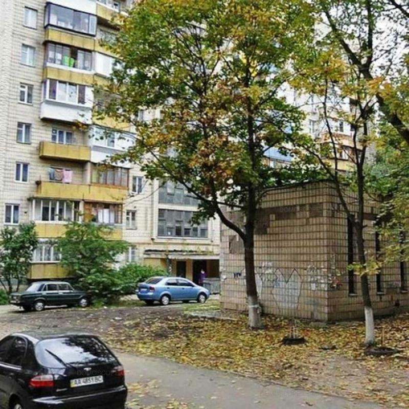 Продаж 2-кімнатної квартири 52 м², Генерала Наумова вул., 27