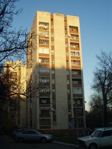 Київ, Генерала Родімцева вул., 1А