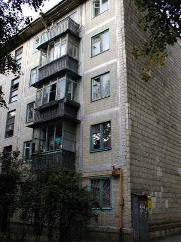 Київ, Героїв Севастополя вул., 11