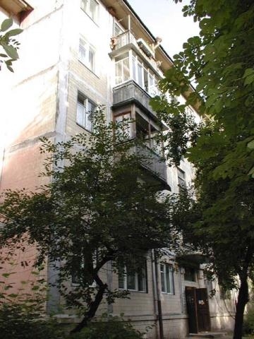 Київ, Героїв Севастополя вул., 11