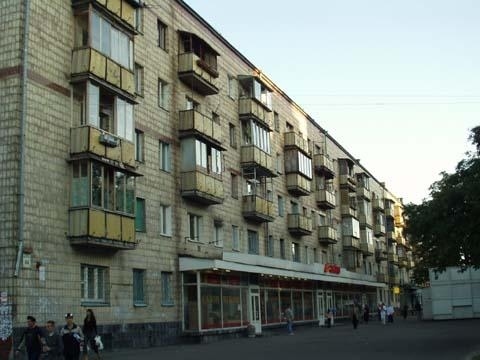Оренда 3-кімнатної квартири 70 м², Вишгородська вул., 44