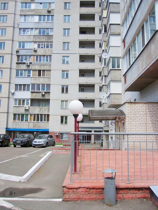 Продажа 1-комнатной квартиры 68 м², Волынская ул., 10