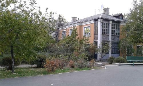 Киев, Волховская ул., 6