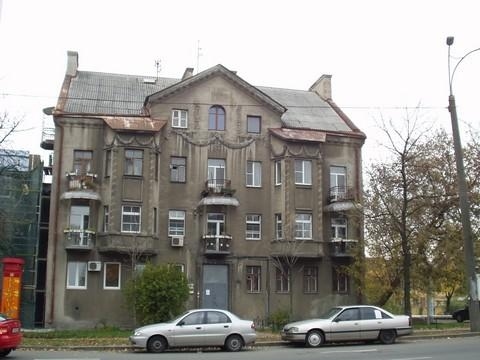 Київ, Володимира Антоновича вул., 84