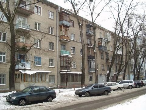 Київ, Митрополита Василя Липковського вул., 40