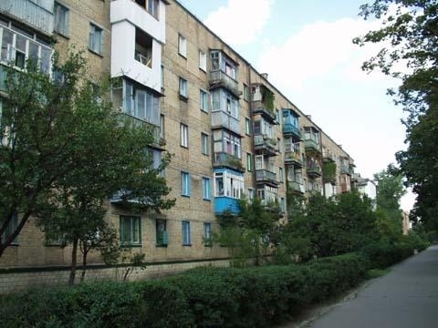 Киев, Петра Запорожца ул., 3