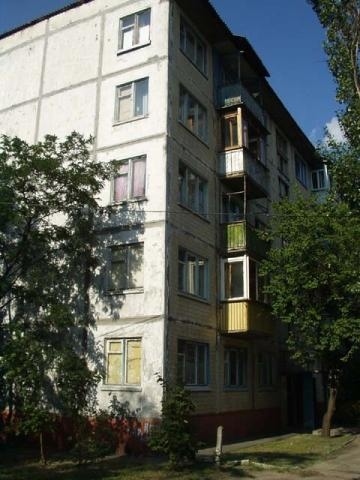 Киев, Петра Запорожца ул., 8