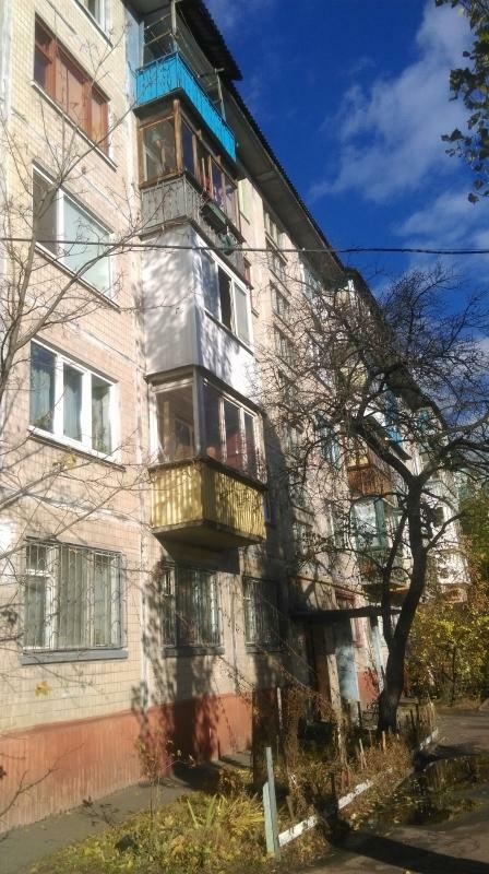 Киев, Петра Запорожца ул., 8