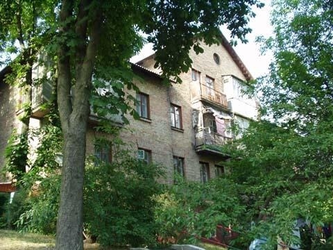 Київ, Лисогірська вул., 9