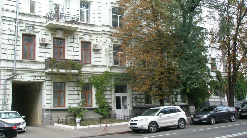 Продаж офісу 375 м², Лютеранська вул., 25