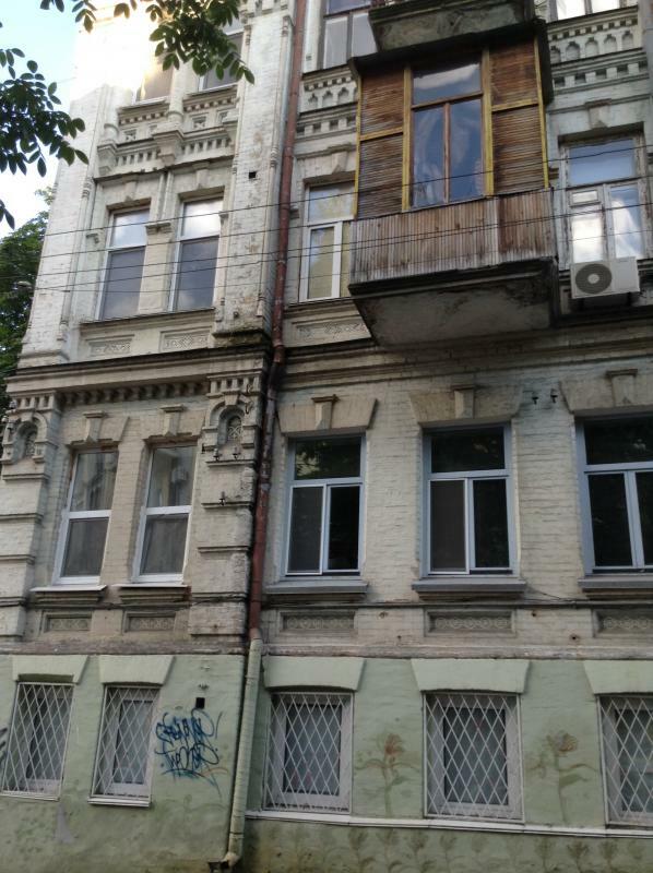 Киев, Малоподвальная ул., 15