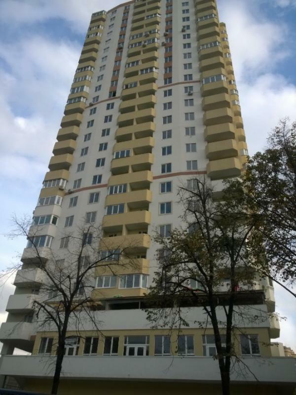 Киев, Западная ул., 12А