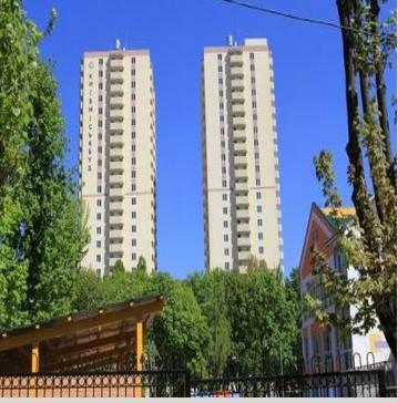 Киев, Западная ул., 12А