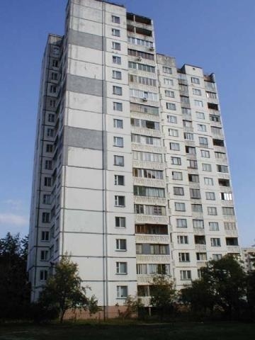 Киев, Героев Днепра ул., 30