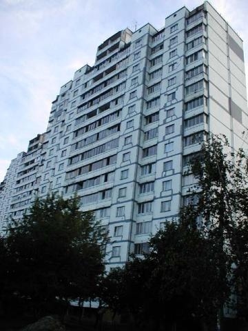 Киев, Героев Космоса ул., 15