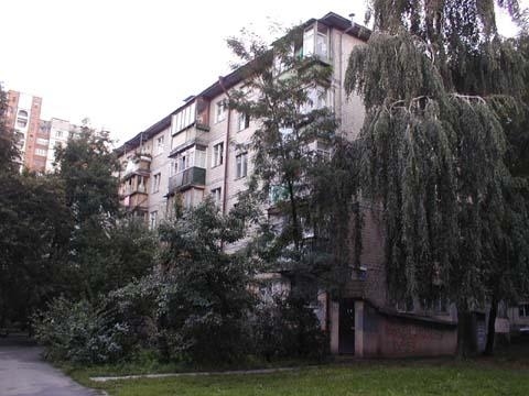 Киев, Героев Севастополя ул., 27