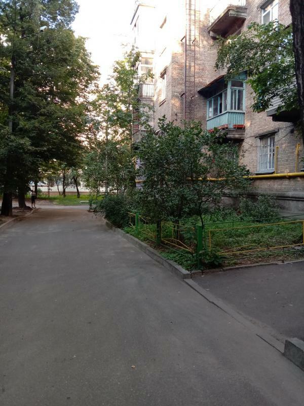 Киев, Вышгородская ул., 4