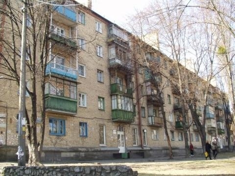 Киев, Вышгородская ул., 31