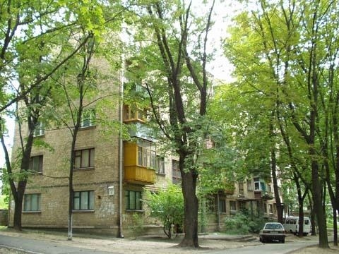 Киев, Смоленская ул., 3А