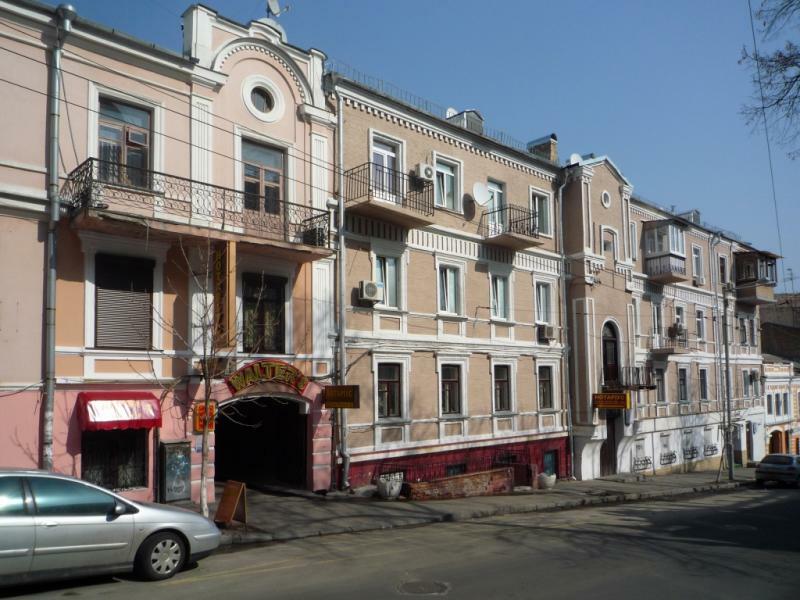 Киев, Софиевская ул., 8