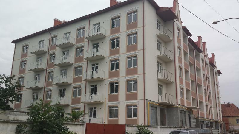 Закарпатская обл., г. Мукачево, Мира ул., 10