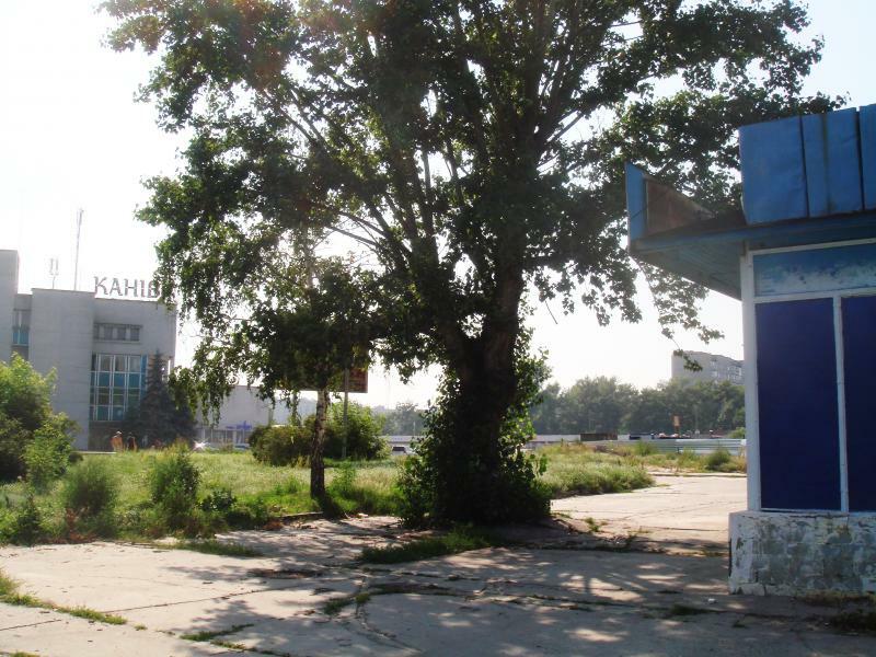 Черкасская обл., Каневский район, г. Канев, Героев Днепра ул., 2/1