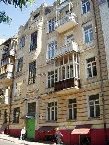 Киев, Чеховский пер., 6