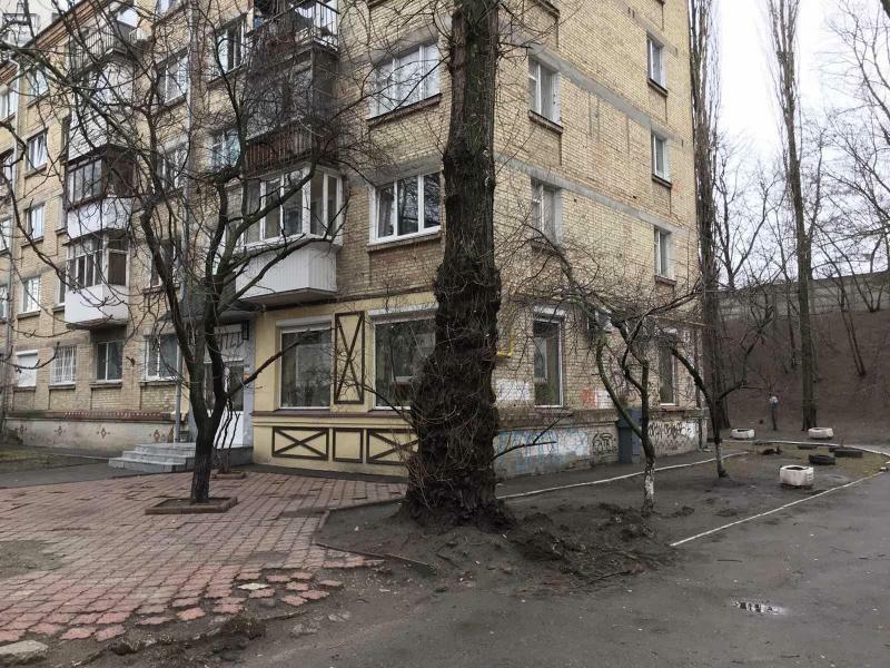 Київ, Чигоріна вул., 39