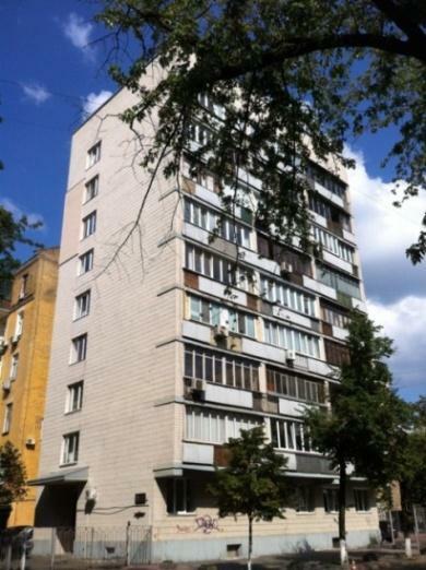 Киев, Шелковичная ул., 30/35