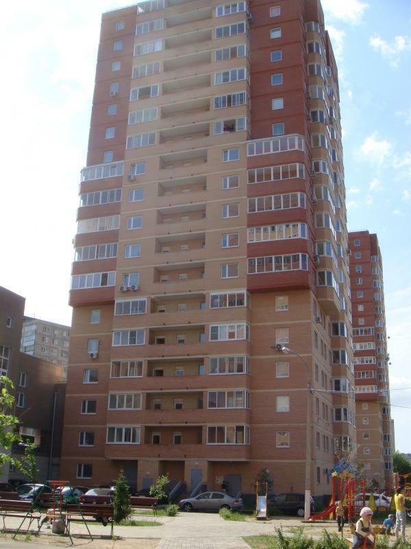 Київ, Сонячна вул., 8